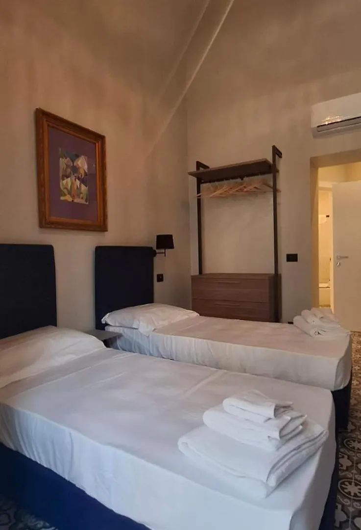 Fontana Falconieri Boutique Hotel 墨西拿